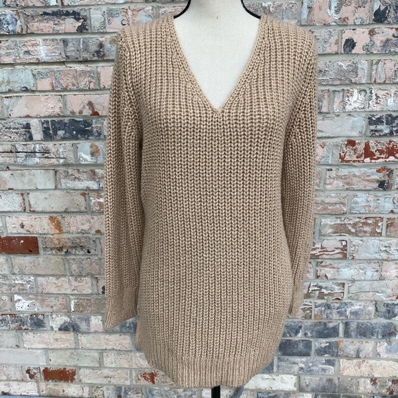 Ann Taylor Loft Plus V-Neck Sweater - Picture 2 of 10